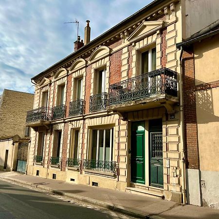 Appartement De Luxe Avec Fresque, Hyper Centre Et Parking Sure Fontainebleau Dış mekan fotoğraf