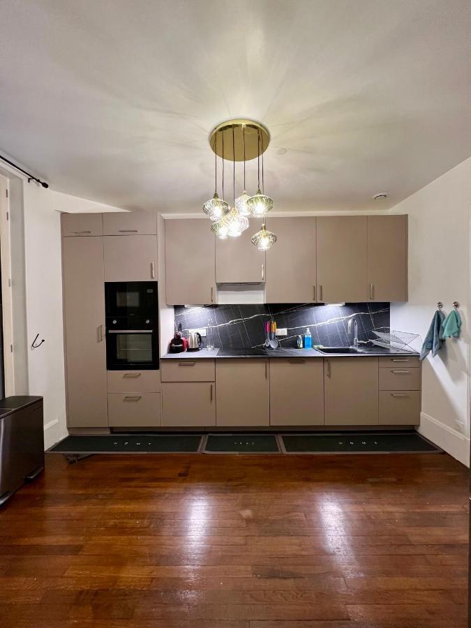 Appartement De Luxe Avec Fresque, Hyper Centre Et Parking Sure Fontainebleau Dış mekan fotoğraf