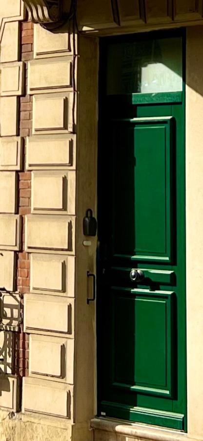 Appartement De Luxe Avec Fresque, Hyper Centre Et Parking Sure Fontainebleau Dış mekan fotoğraf