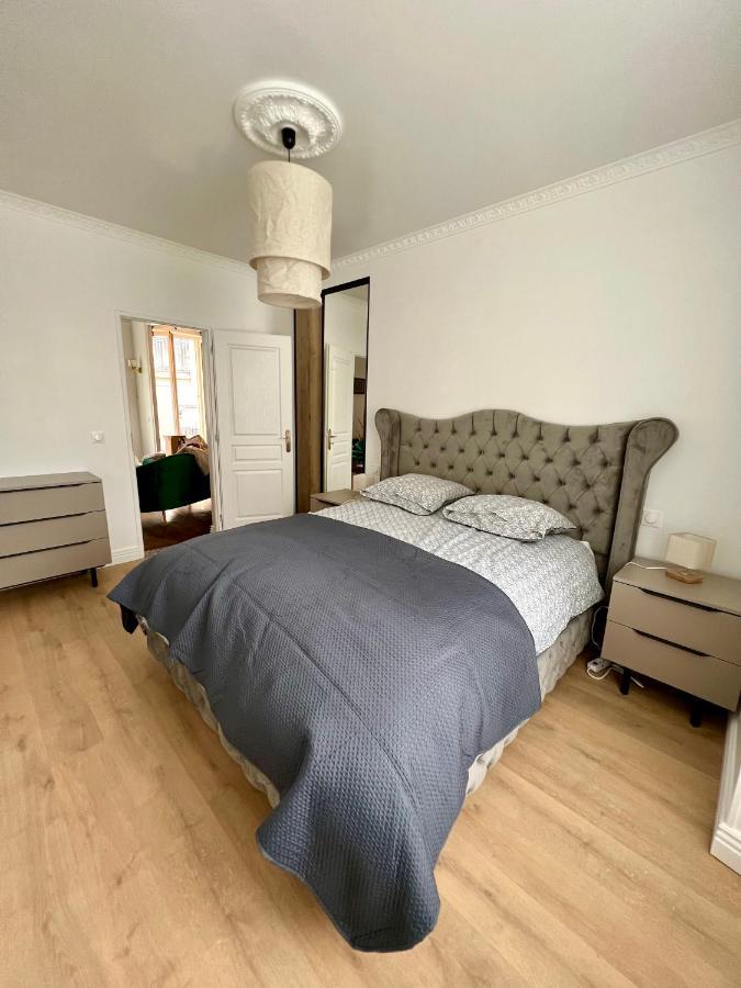 Appartement De Luxe Avec Fresque, Hyper Centre Et Parking Sure Fontainebleau Dış mekan fotoğraf