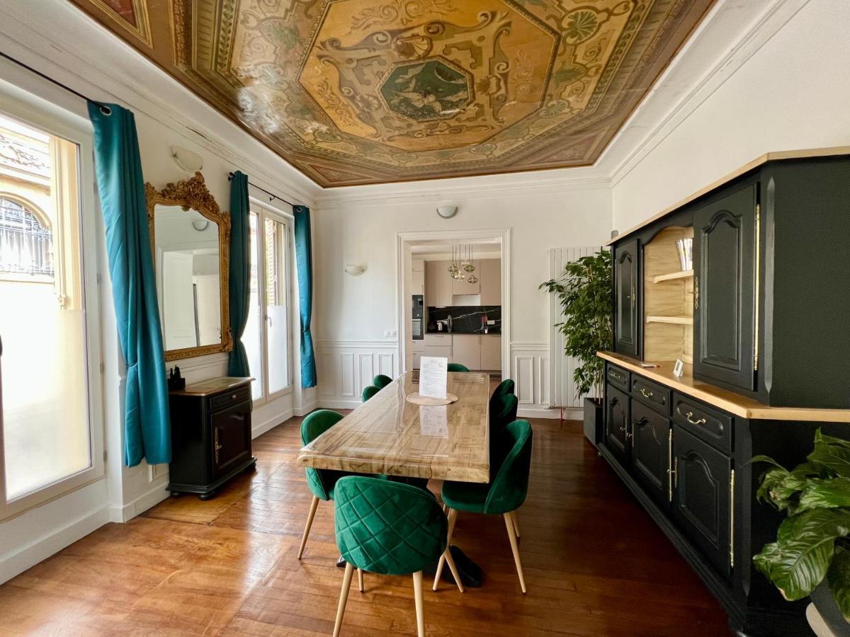 Appartement De Luxe Avec Fresque, Hyper Centre Et Parking Sure Fontainebleau Dış mekan fotoğraf